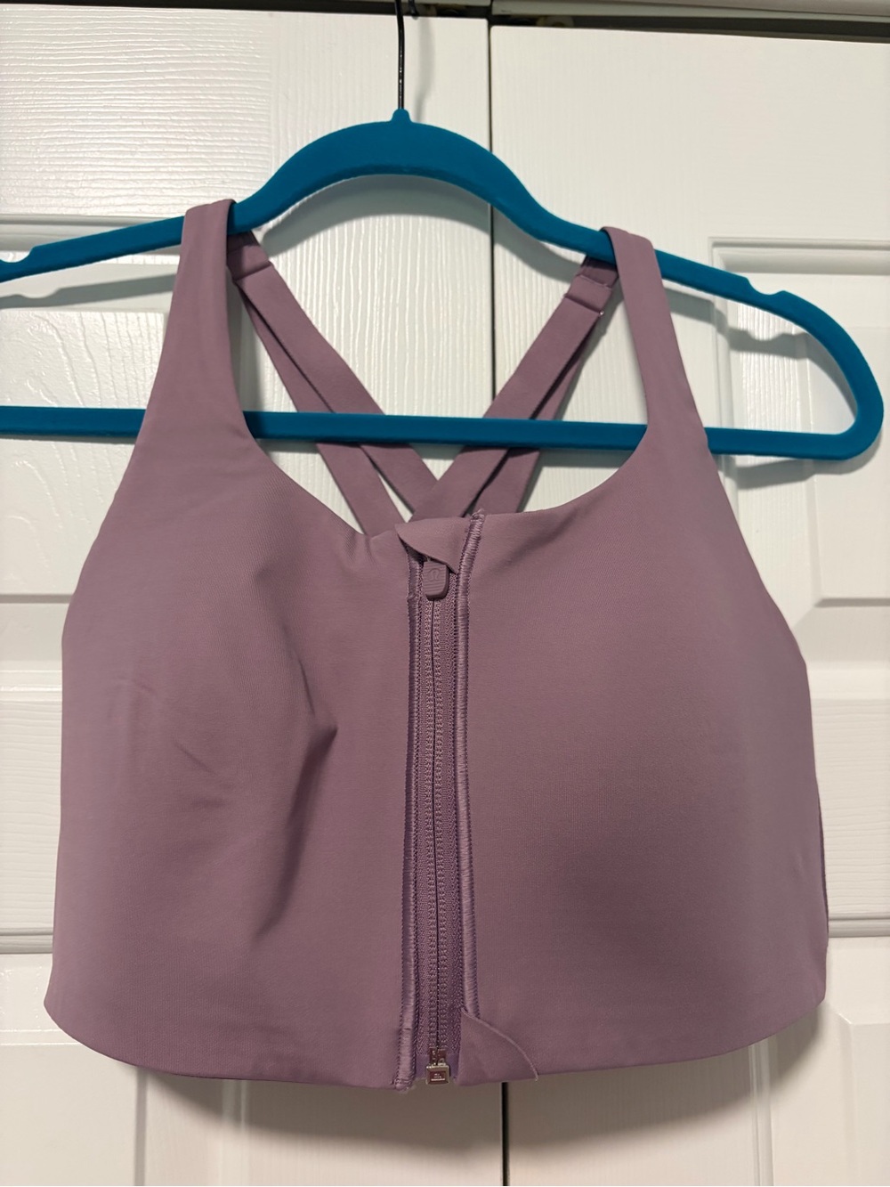 Lululemon Energy Front Zip Sports Bra